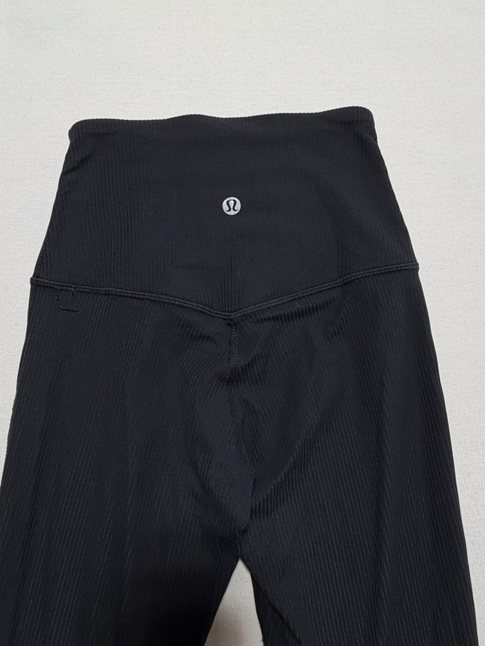 Lululemon Align Ribbed Nulu High-Rise Legging Sz 0 Sporty Athleisure - Picture 5 of 5